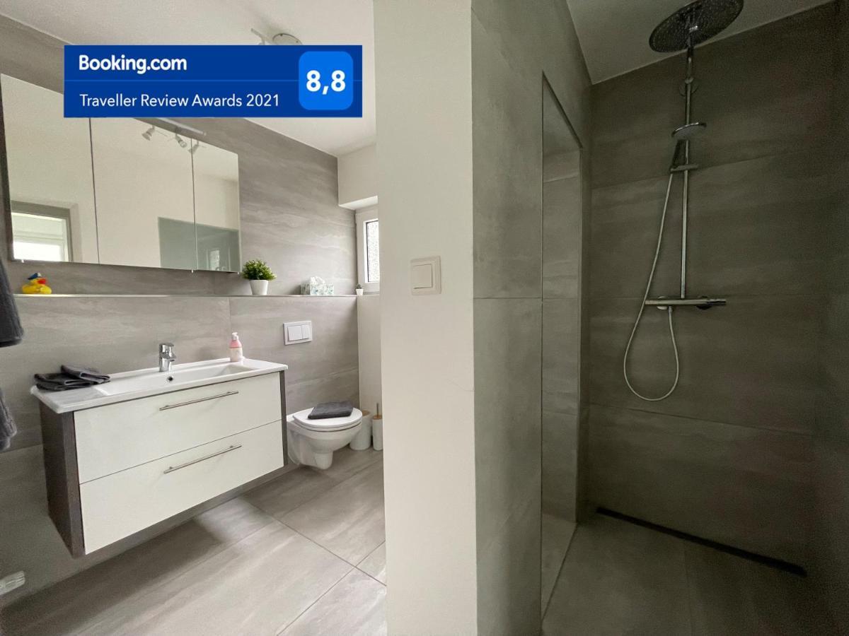 W1 - Kontaktloser 24H Check In, W-Lan, Netflix, Parkplatz, Kueche, Boxspring-Bett Bückeburg エクステリア 写真